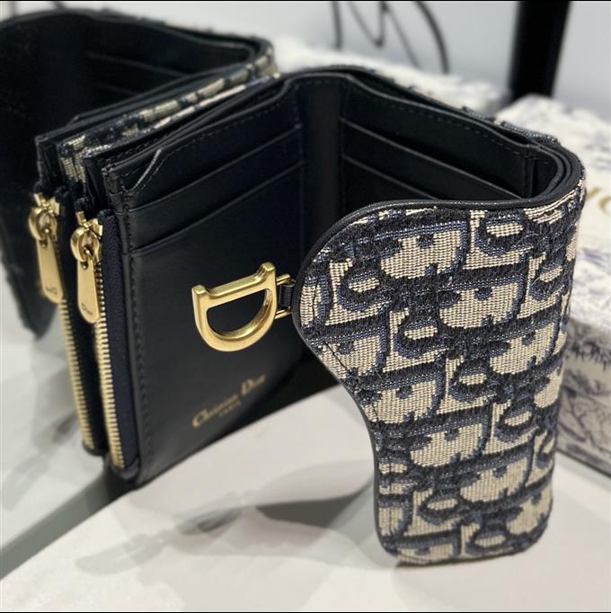 2025228Y 210P182141782